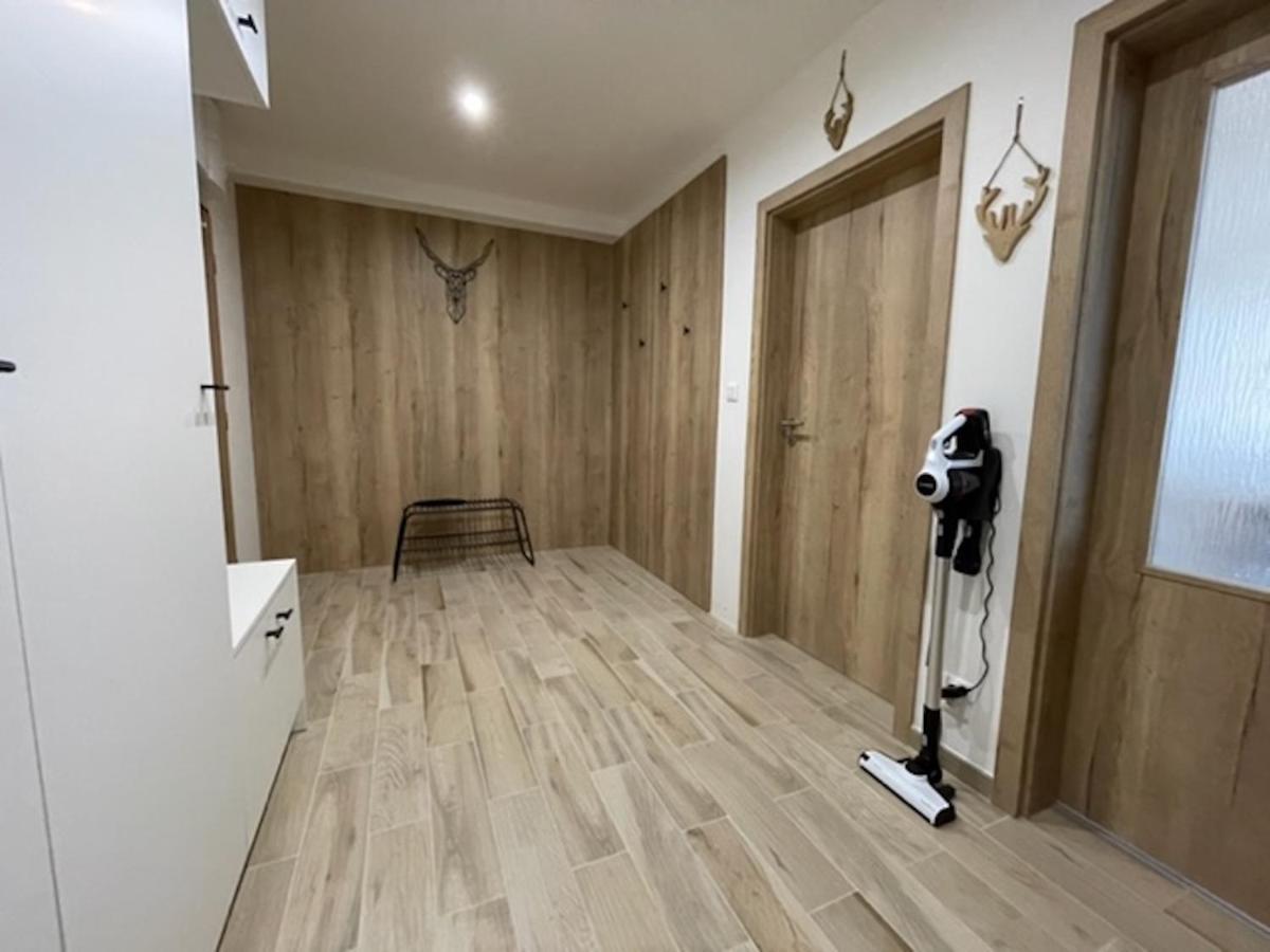 Klinovec Apartments Luxury โลชนา โปด กลิโนฟเซม ภายนอก รูปภาพ